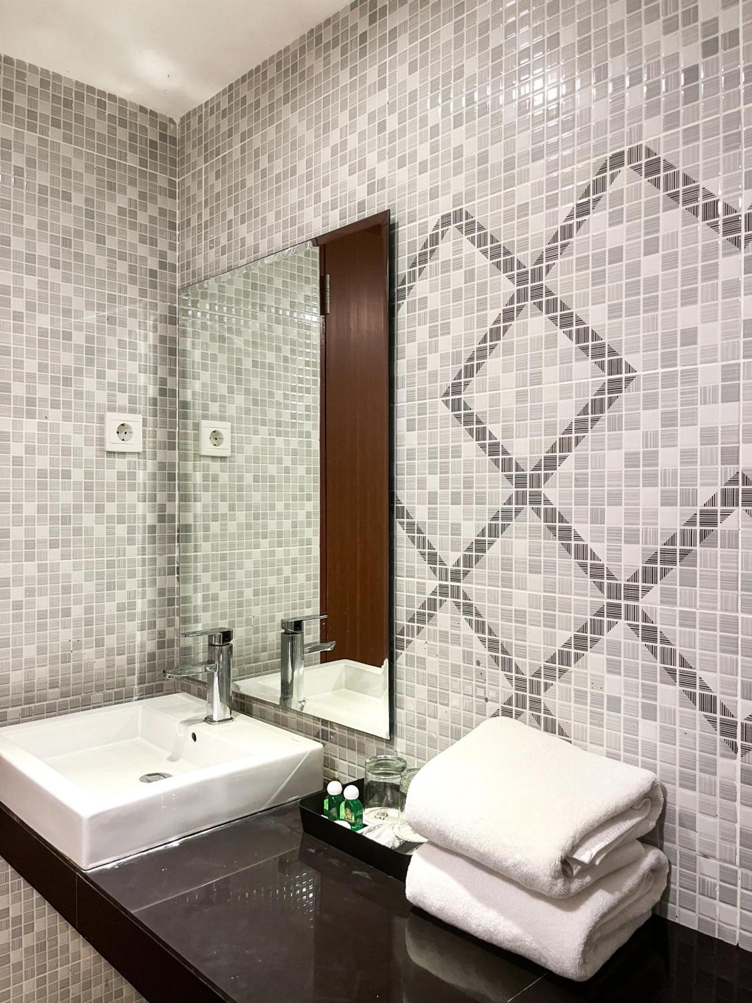 Sm Tower Hotel And Convention Berau Tanjung Redep Exteriör bild